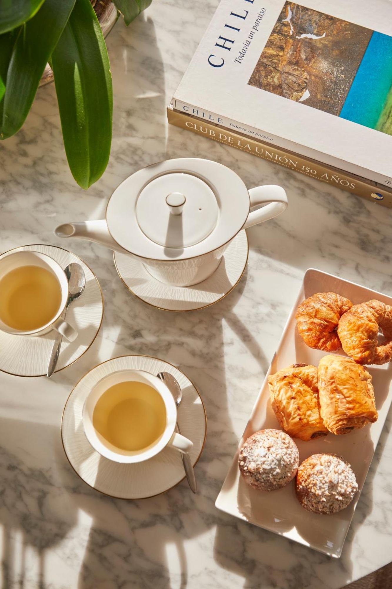 ホテル グランド ハイアット サンティアゴ エクステリア 写真 Afternoon tea at the Ritz